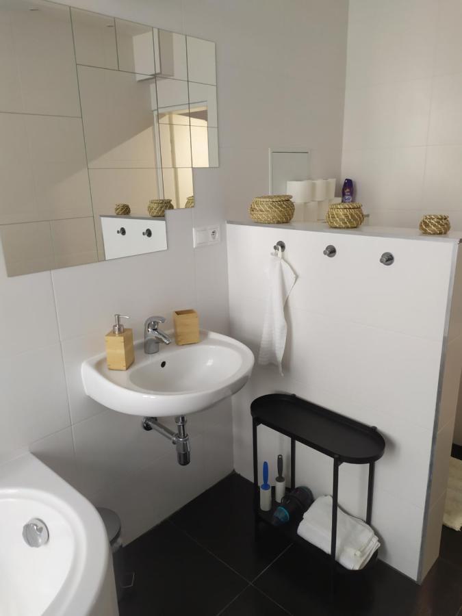 Pisqor Apartment - Self Check-In Bratysława Zewnętrze zdjęcie